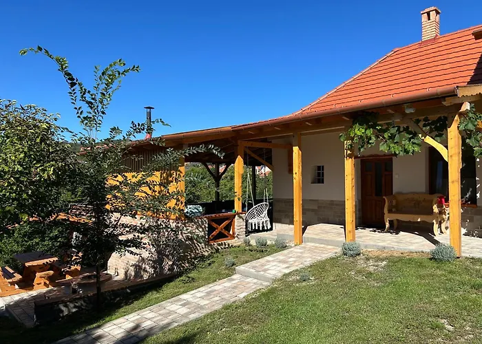 Case de vacanță Panorama Terasz Vendeghaz Noszvaj